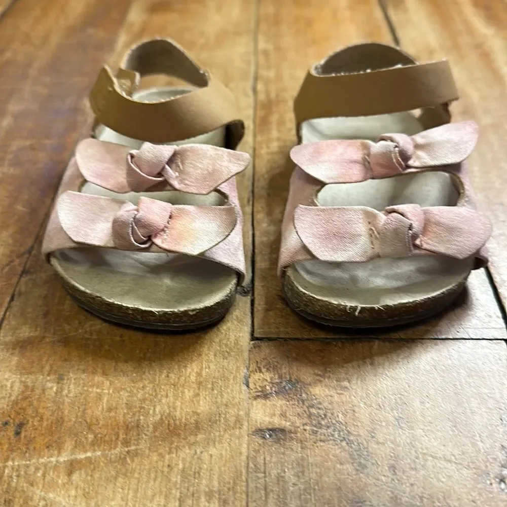 Old Navy Girls size 5 Pink Bow Summer Sandals
